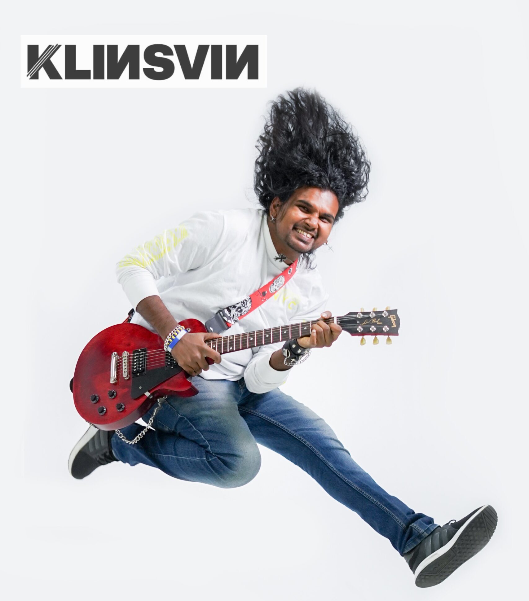 Klinswin Gilbert Live!